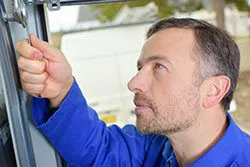 Exclusive Garage Door Service Bronxville, NY 914-359-5185 - maintenance-side